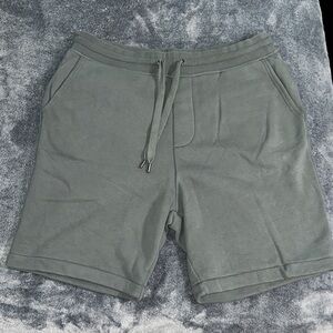 Men's Banana Republic Shorts - Large